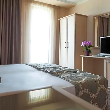 Mantar Hotel 4*