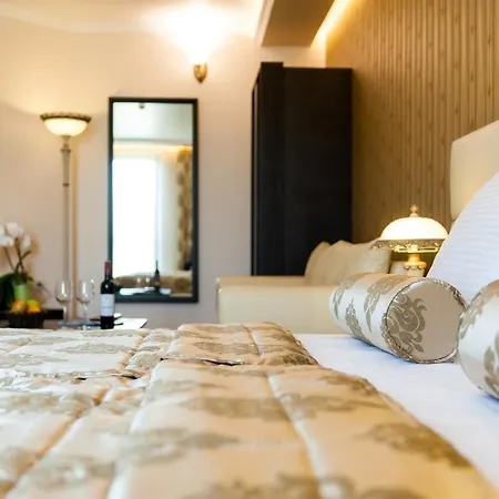 Otel Mantar Marikostinovo